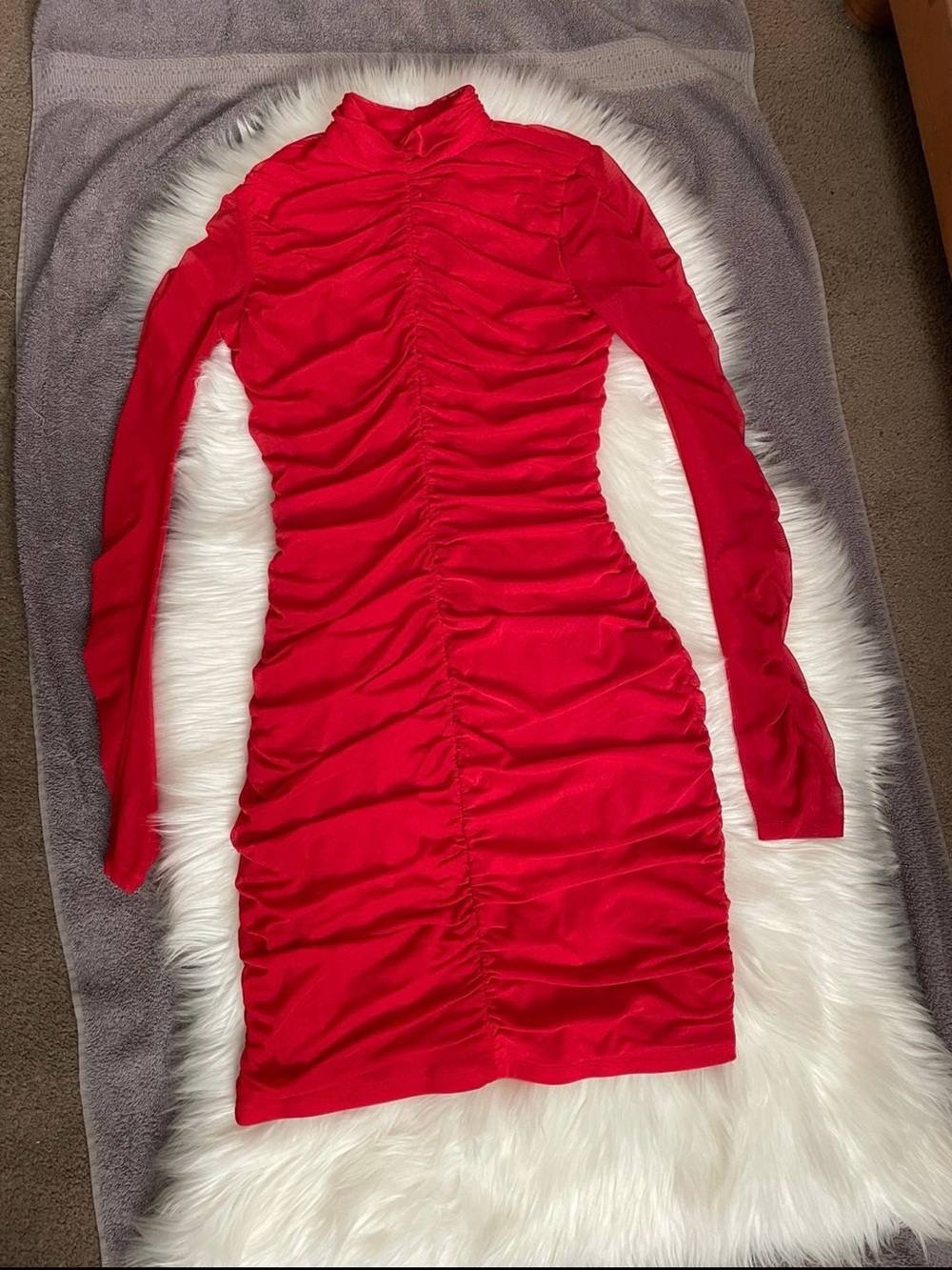 wild fable Red Ruched Long-Sleeve Bodycon Dress